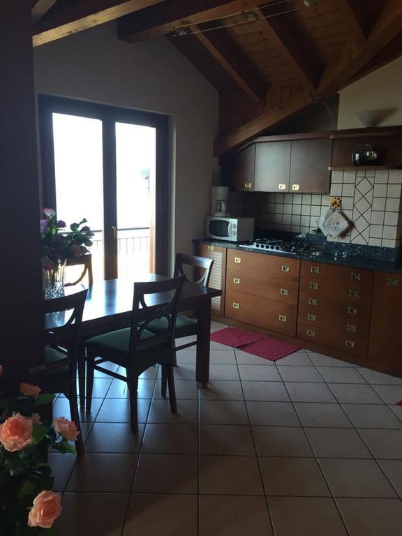 Ferienwohnung Apartment Laveno-Mombello Exterior foto